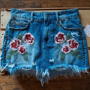 NWT Free People Distressed Floral Denim Skirt Sz24